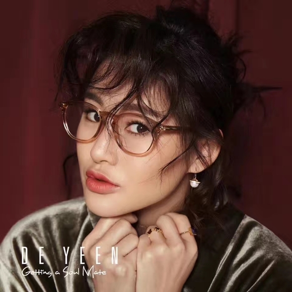 earrings - Picture 3 of 4